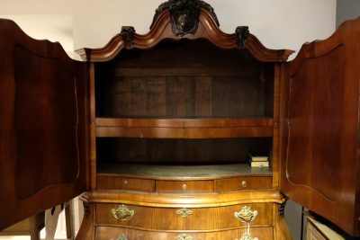 Antiek Cabinet Anno 1750