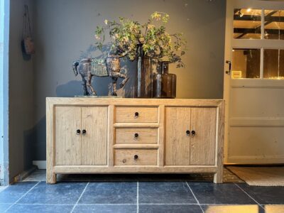 Altes Kiefern Sideboard Ostra