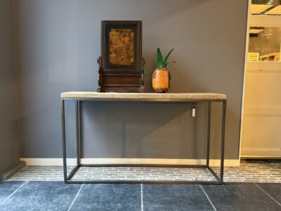 Elmwood Wandtafel 137CM